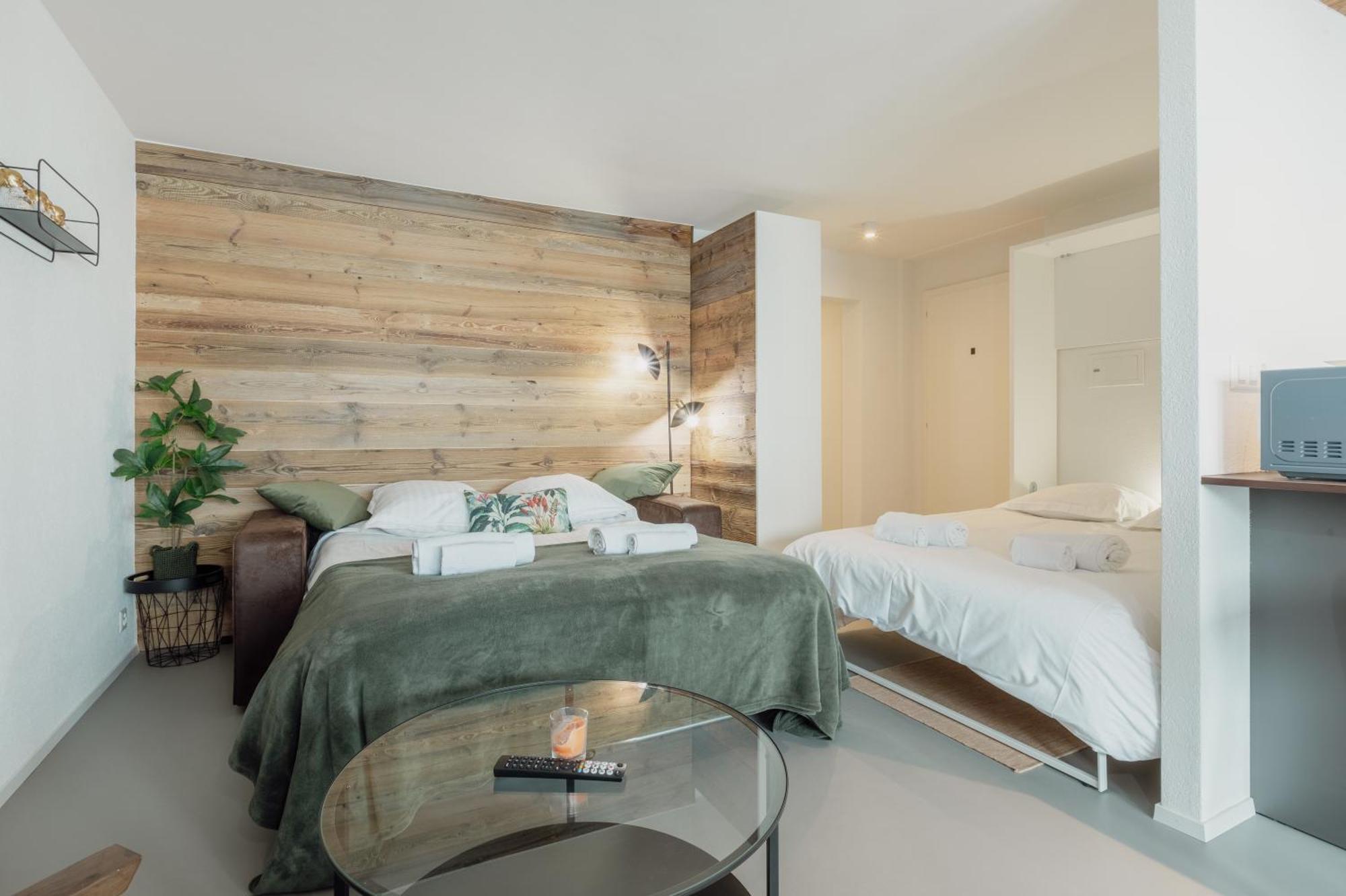 Magnifique Appartement Proche Du Centre クラン エクステリア 写真